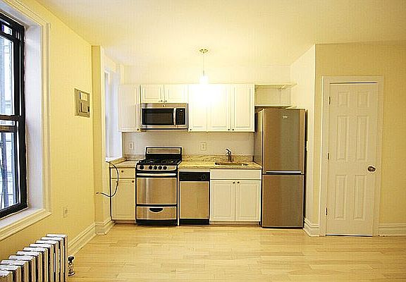 3rd image of 66 Saint Nicholas Pl #7B