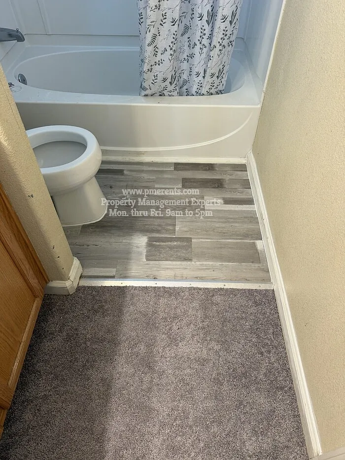 3 bed, 2.5 bath, 2048 sqft, $3,000 — Photo 4
