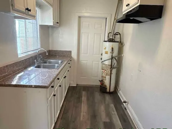 2027 Pacific St APT 3, Bakersfield, CA 93305
