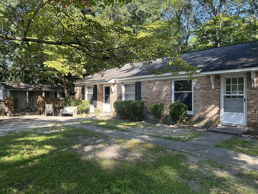 605-A Garland Dr. — Photo 2