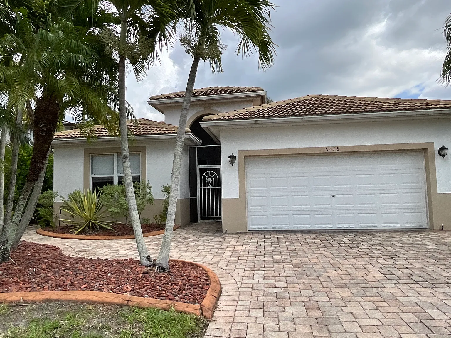 4 bed, 2210 sqft, $3,500 — Photo 1