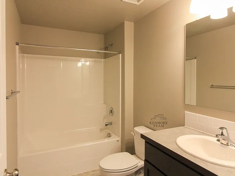 2937 Cashmere Dr — Photo 8