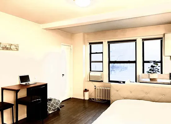Rented by RealTegrity NY LLC | media 5