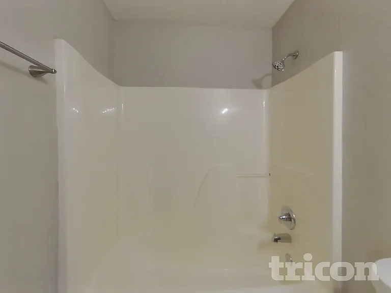 2880 Lakestream Dr — Photo 18