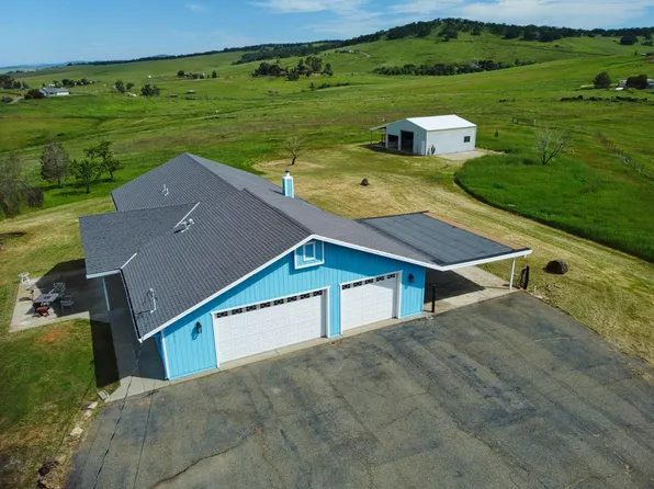 4073 Kapaka Ln, Wheatland, CA 95692