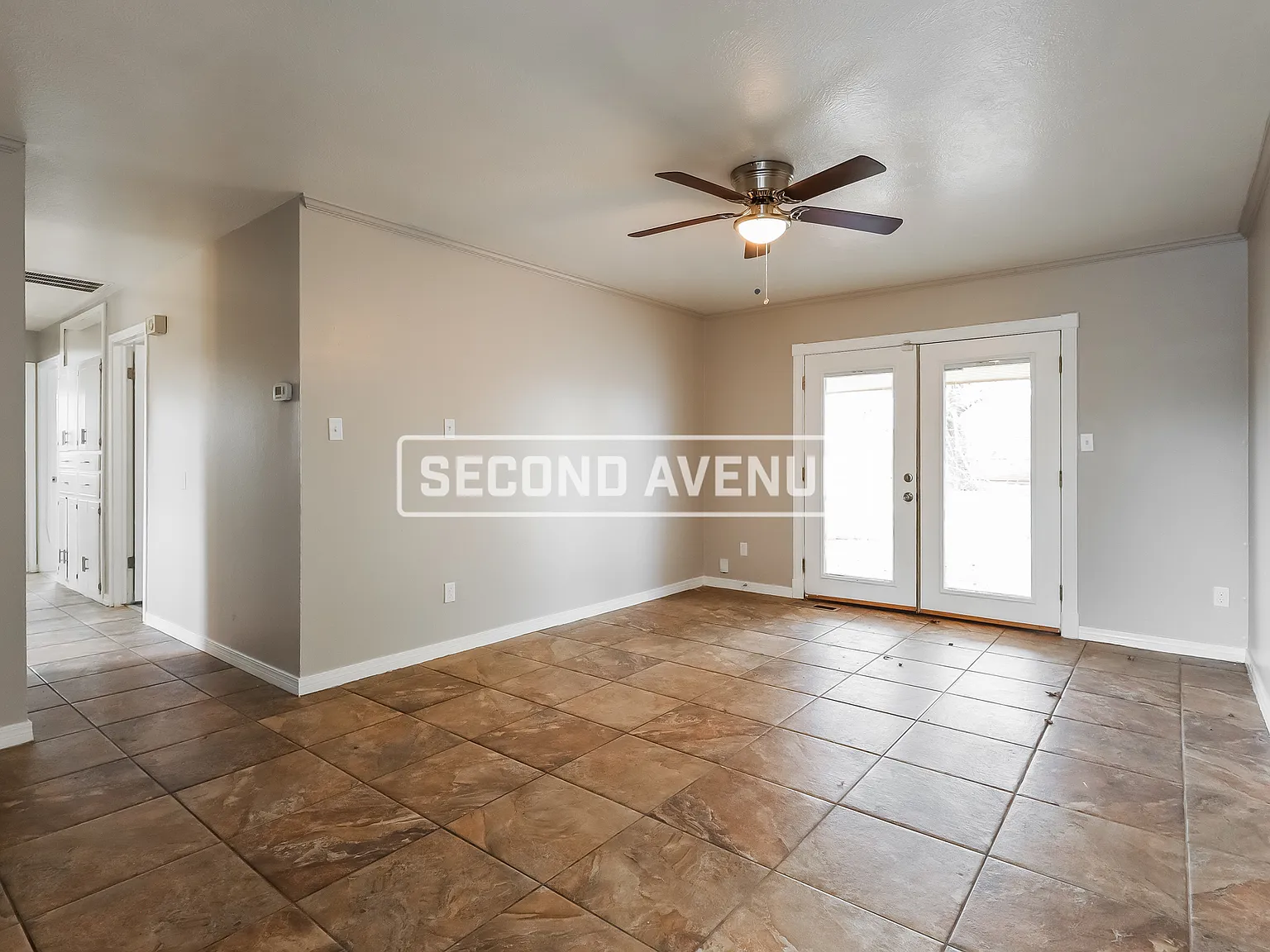3 bed, 1.5 bath, 1093 sqft, $1,395 — Photo 3