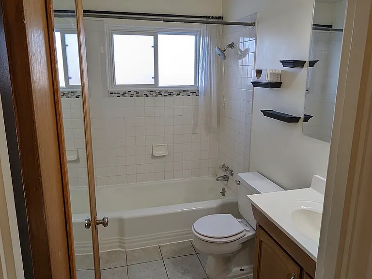 706 S 26th St — Photo 13