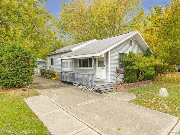 1845 Pilgrim St, Ferndale, MI 48220
