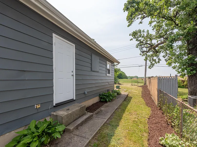 405 Woodland Dr — Photo 18