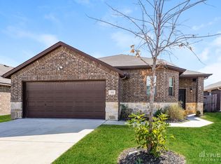 322 Billy Wickliffe Dr, Wilmer, TX 75172