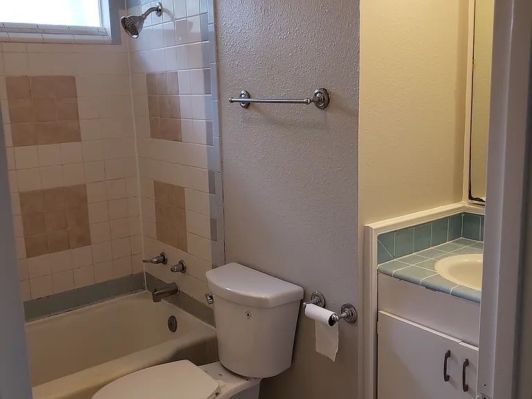 3209 Merrie Lynn Ave — Photo 9