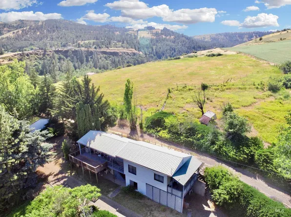 1013 American Ridge Rd, Kendrick, ID 83537