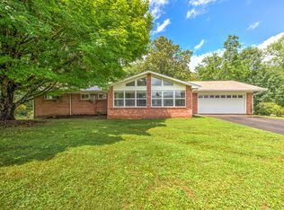 171 N Seneca Rd, Oak Ridge, TN 37830