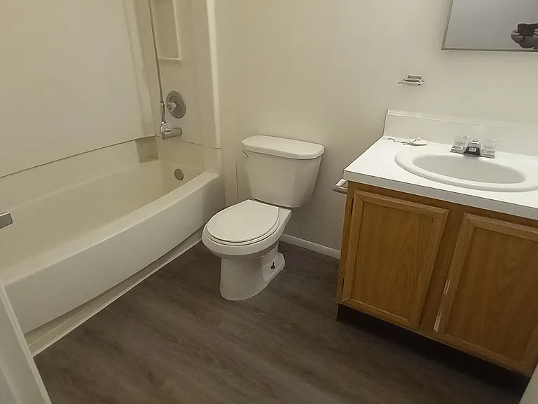 24998 Cooper Ave — Photo 9