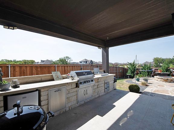 3rd image of 3603 Monticello Way