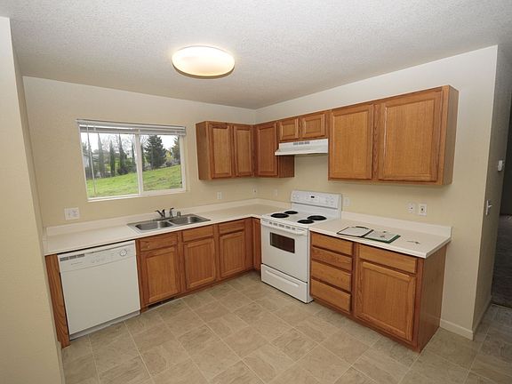 4th image of 4090 Camanche Pkwy N #4