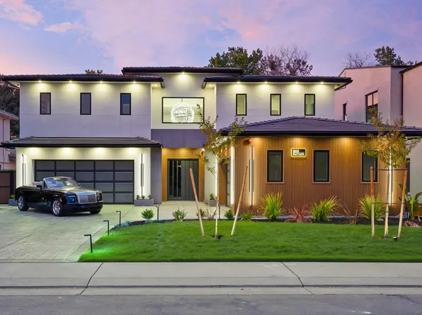 868 River Crest Dr, West Sacramento, CA 95605