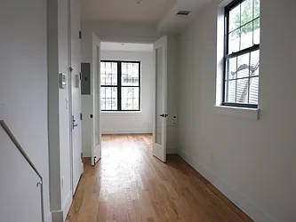 Rented by Rennit Inc.