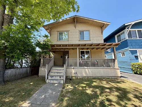 917 1/2 Dos Robles Pl Photo 1
