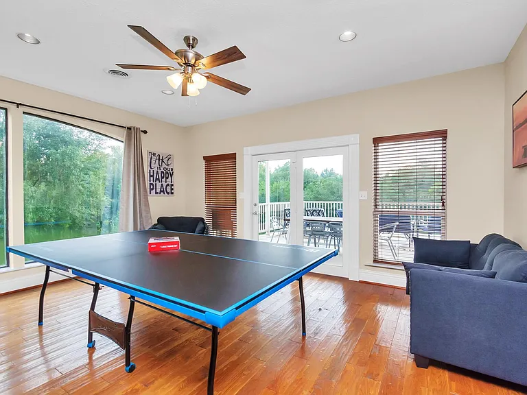 1730 Lakeshore Dr — Photo 7