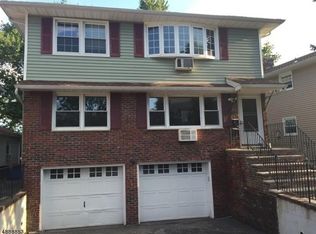 98 Rector St #1, Millburn, NJ 07041