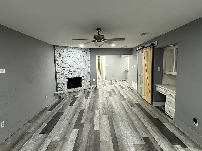 504 E Beltline Rd #A — Photo 11