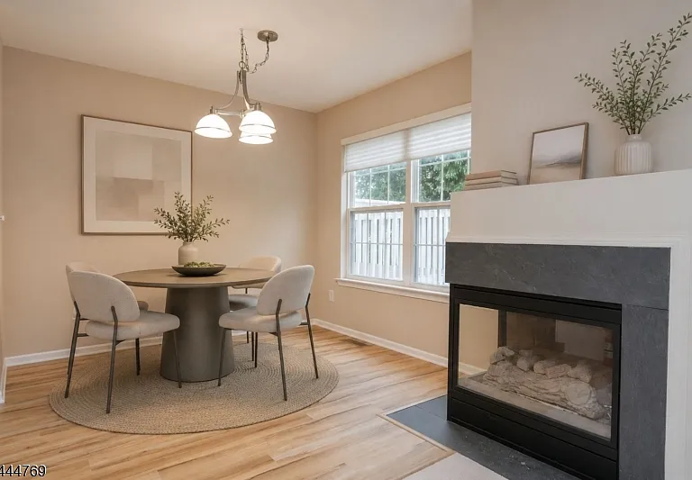 2404 Vantage Ct — Photo 10