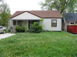 480 Marion Ave, Waterford, MI 48328