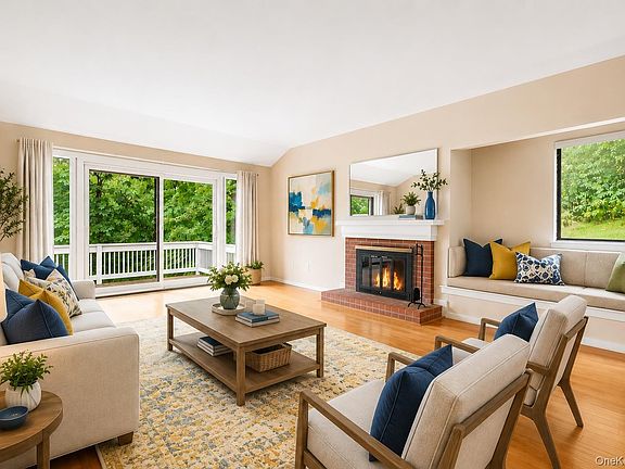 4th image of 241 Heritage Hills #D