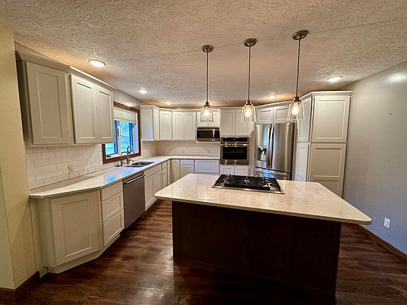 5th image of 1181 Cedar Lk