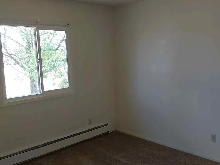 204 14th St #B — Photo 7