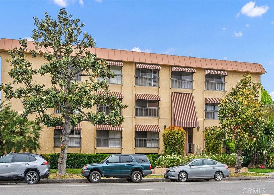 1st image of 11507 Moorpark St APT 206