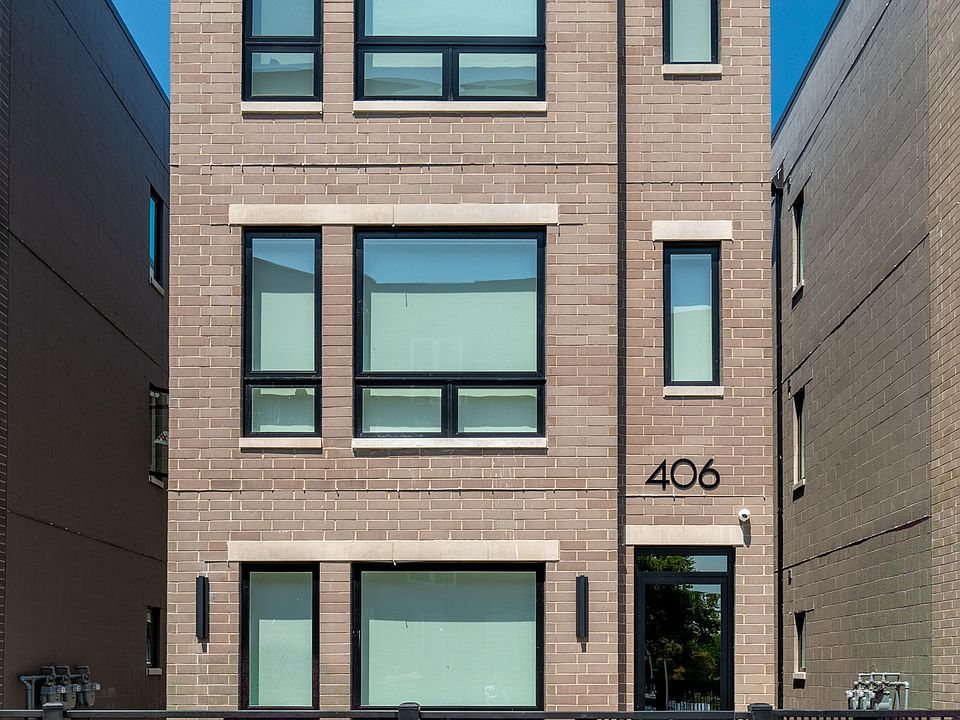 1st image of 406 E 50th Pl #3