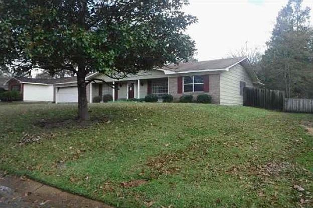 2nd image of 2626 Cliffwood Dr