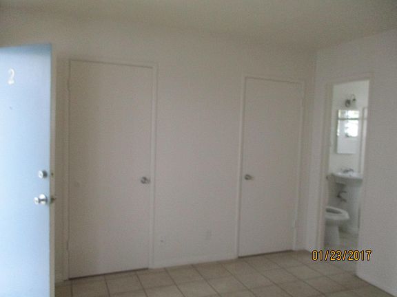 2nd image of 3239 Collier Ave APT 2
