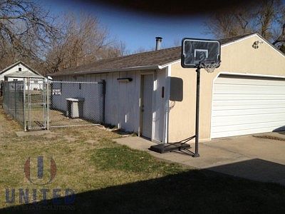 4 car garage