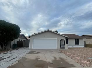 338 E Jacaranda St, Mesa, AZ 85201