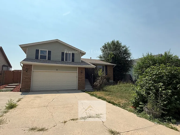854 Daffodil St — Photo 3