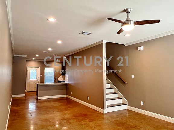 2nd image of 1312 W Jefferson St Unit 4