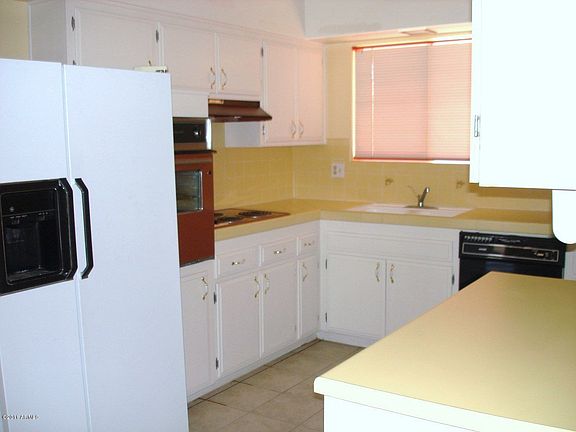 5th image of 10015 W Desert Hills Dr
