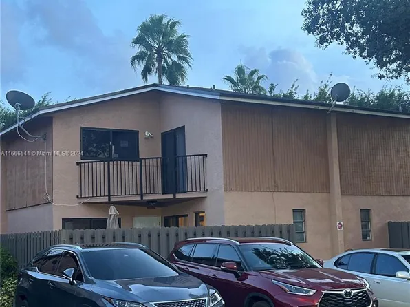 3473 SW 52nd Ave, Pembroke Pines, FL 33023