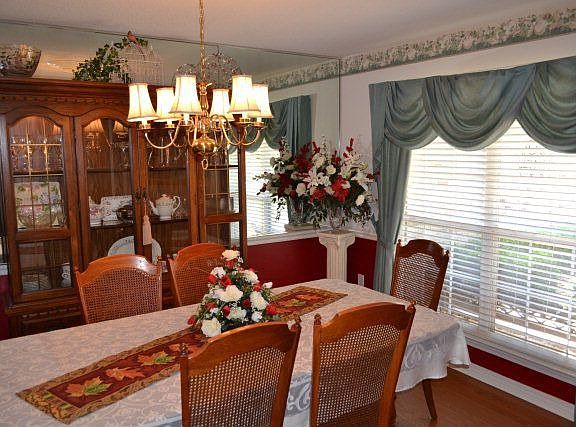 5th image of 12640 Briarwood Dr