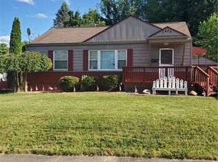 1430 Maple St, Barberton, OH 44203