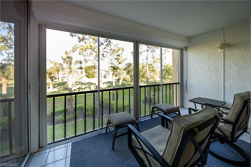 2 bed, 2.0 bath, 1000 sqft, $2,200 — Photo 3
