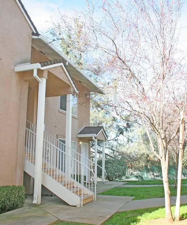 2720 Arcadia Dr #4