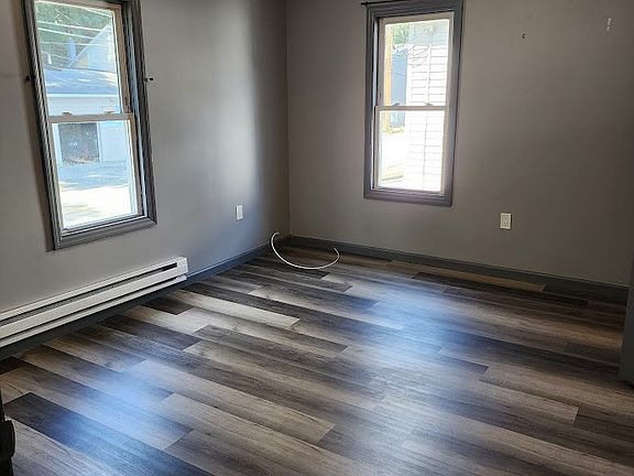 5th image of 49 Orange Ave #2