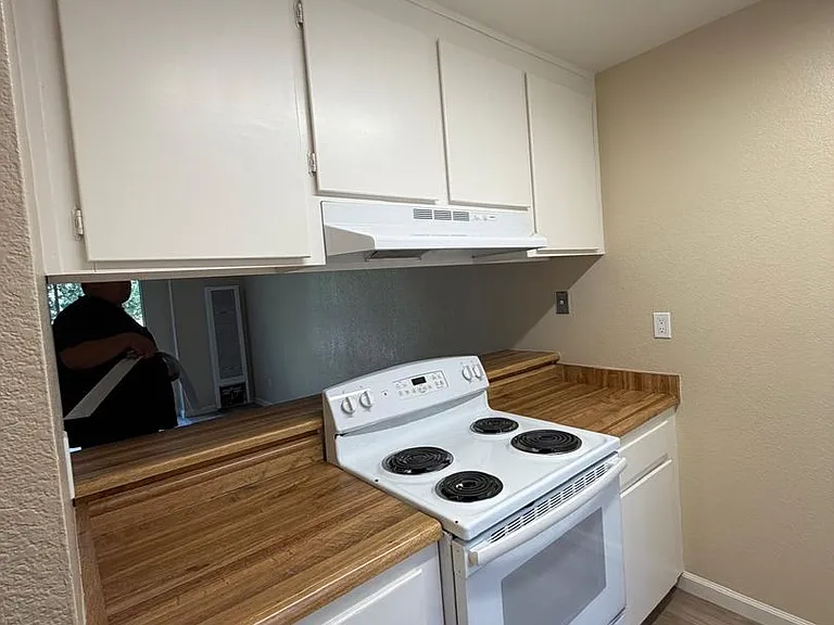 Westbrook Townhomes — Photo 3