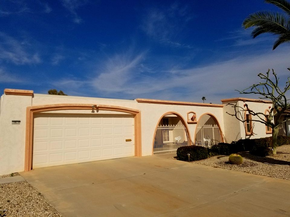 2nd image of 10810 W Wedgewood Dr