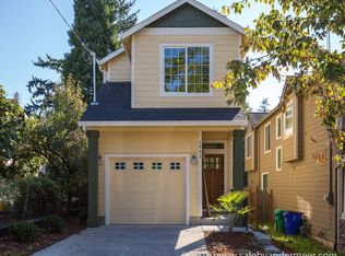 6882 N Armour St, Portland, OR 97203