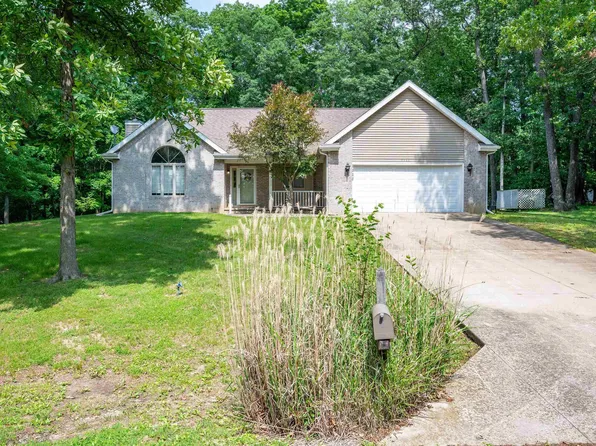 1111 Windy Hill Ct, Varna, IL 61375